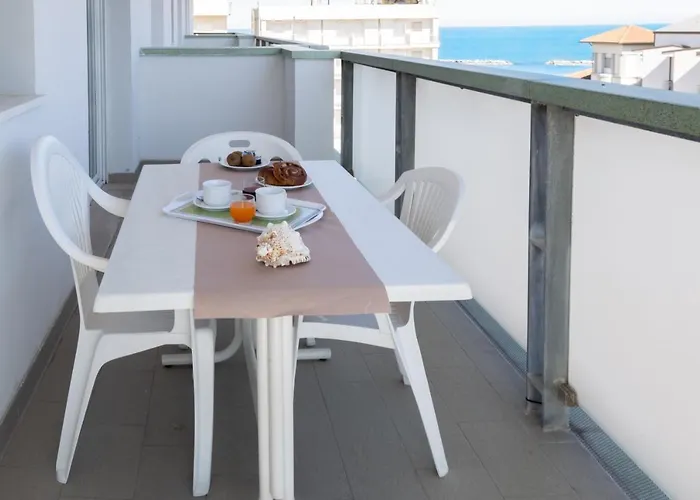 Club House 4* Cattolica