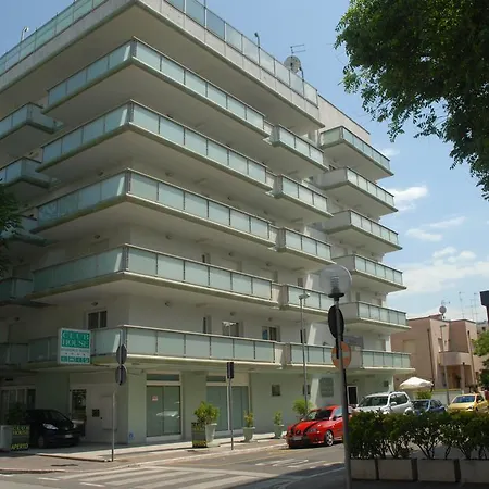 Club House 4* Cattolica