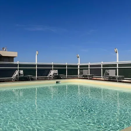 Club House 4*