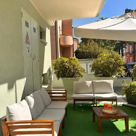 Club House Aparthotel 4*