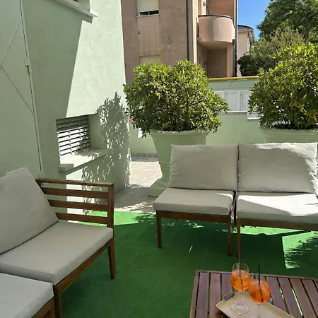 Aparthotel Club House